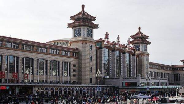 محطة سكة حديد بكين المركزية في الصين - سبوتنيك عربي