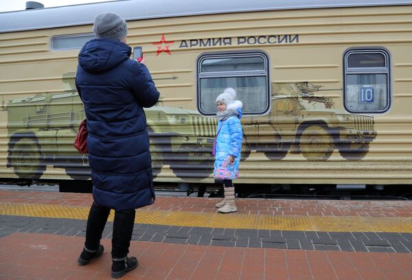 وصول القطار الانتصار السوري (سيرييسكي بيريلوم) في بيلغورود الروسية - سبوتنيك عربي