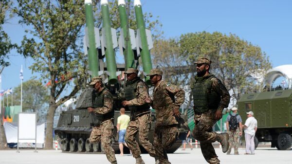 تصاعد التوتر بين الهند و باكستان - جنود الجيش الباكستاني - سبوتنيك عربي