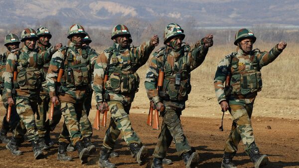 تصاعد التوتر بين الهند و باكستان - جنود الجيش الهندي، 2017 - سبوتنيك عربي