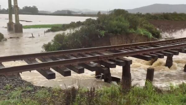 فيضانات غمرت ضفتي نهر بشمال كاليفورنيا - سبوتنيك عربي