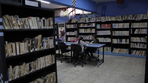 دمشق التبادلية: ضع كتاب وخذ آخر...100 ألف كتاب في أضخم مكتبة مدرسية عربية - سبوتنيك عربي