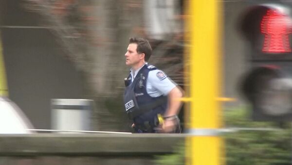 الشرطة في مكان الهجوم الإرهابي على مسجدين في نيوزيلاندا - سبوتنيك عربي