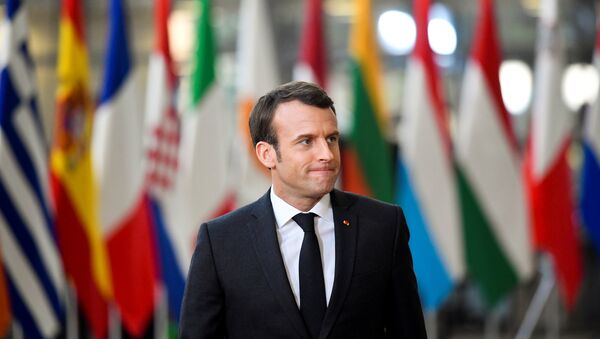 الرئيس الفرنسي إيمانويل ماكرون يصل إلى قمة قادة الاتحاد الأوروبي في بروكسل - سبوتنيك عربي