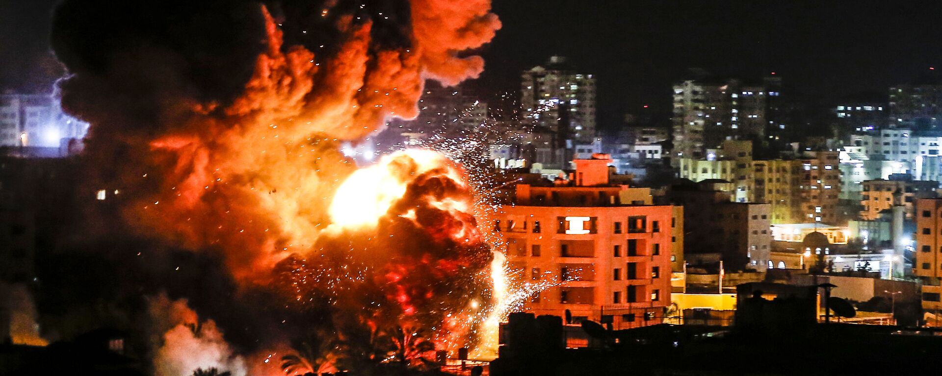 غزة، قطاع غزة، فلسطين - قصف الطيران الحربي الإسرائيلي لمواقع تابعة لحركة حماس،  25 مارس/ آذار 2019 - سبوتنيك عربي, 1920, 08.06.2021