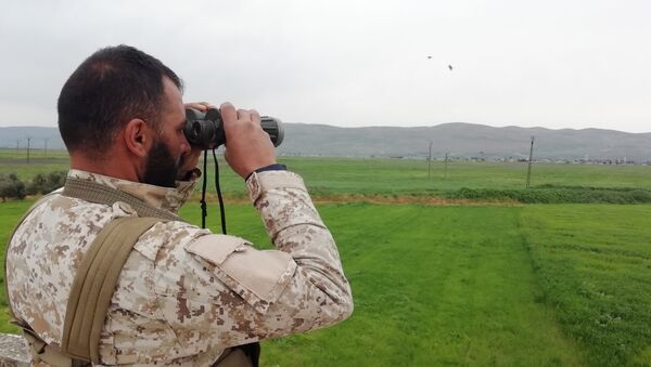 الجيش السوري بالقرب من الحدود الإدارية بين حماة وإدلب - سبوتنيك عربي