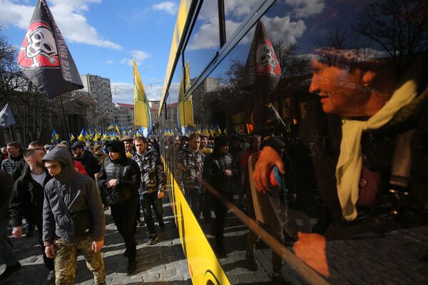 مسيرة المحتجين ضد الفساد في كييف - سبوتنيك عربي