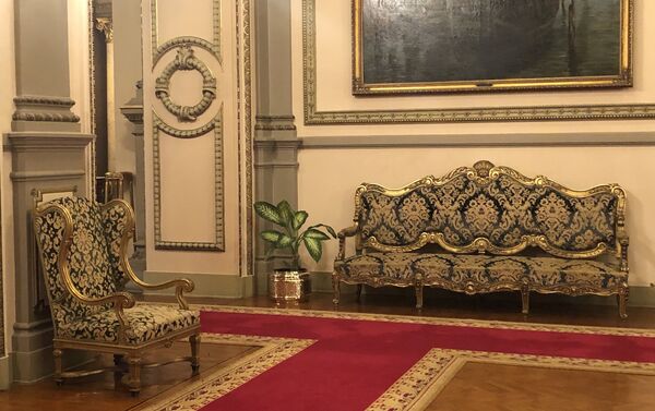 قطعة من الأثاث في قصر عابدين - سبوتنيك عربي