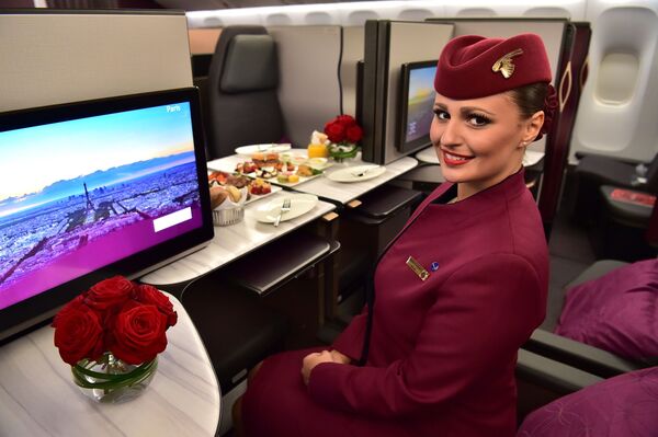 صالون طائرة بوينغ 777 تابعة لشركة الطيران Qatar Airways - سبوتنيك عربي