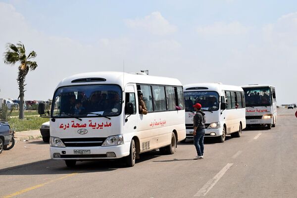 وصفوا مخيم الأزرق بـ المعتقل...لاجئون سوريون بالأردن يطالبون بتسهيل مغادرتهم إلى وطنهم وصفوا مخيم الأزرق بـ المعتقل...لاجئون سوريون بالأردن يطالبون بتسهيل مغادرتهم إلى وطنهم - سبوتنيك عربي