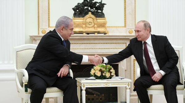 الرئيس الروسي فلاديمير بوتين مع رئيس الوزراء الإسرائيلي بنيامين نتنياهو - سبوتنيك عربي