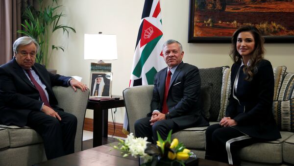 الأمين العام للأمم المتحدة أنطونيو غوتيريش والملك الأردني عبد الله الثاني - سبوتنيك عربي