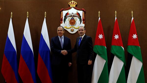 وزير الخارجية الروسي سيرغي لافروف ونظيره الأردني أيمن الصفدي - سبوتنيك عربي