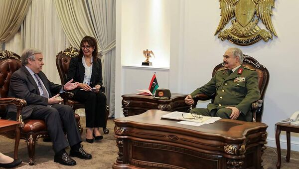 الأمين العام للأمم المتحدة أنطونيو غوتيريس يلتقي القائد العسكري الليبي خليفة حفتر في بنغازي - سبوتنيك عربي