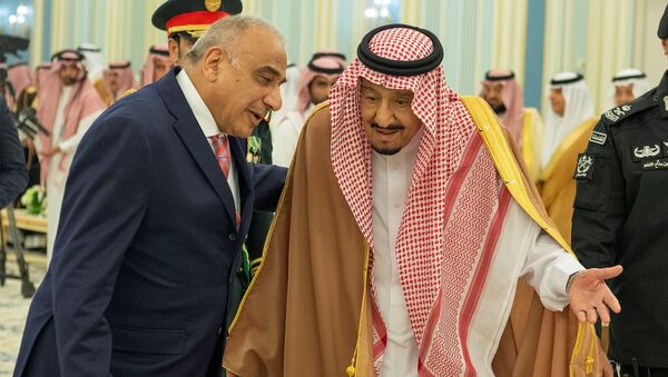 الملك السعودي سلمان بن عبد العزيز ورئيس مجلس الوزراء العراقي عادل عبد المهدي - سبوتنيك عربي