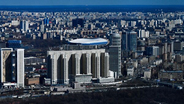 مشهد يطل على العاصمة موسكو من منصة المشاهدة بانوراما 360 (PANORAMA360)، على الطابق الـ89 من ناطحة سحاب فيديراتسيا (الفيدرالية)، في المجمع الاقتصادي الدولي موسكفا-سيتي (موسكو سيتي) - سبوتنيك عربي