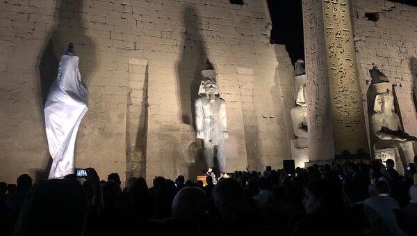 تمثال رمسيس الثاني على واجهة معبد الأقصر - سبوتنيك عربي