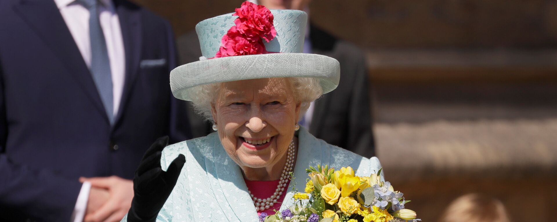 الملكة إليزابيث تغادر كنيسة القديس جورج في قلعة وندسور بعد حضورها خدمة عيد الفصح، بريطانيا، 21 نيسان/أبريل 2019 - سبوتنيك عربي, 1920, 25.12.2021