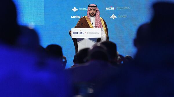 خالد بن سلمان آل سعود، نائب وزير الدفاع السعودي يلقي كلمة في مؤتمر الأمن الدولي الثامن بموسكو (24 أبريل/نيسان 2019) - سبوتنيك عربي