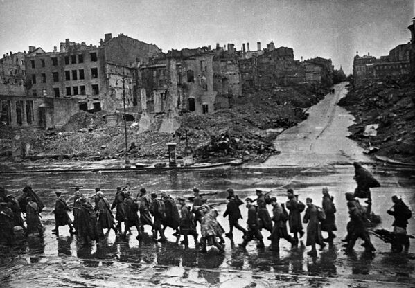 تحرير كييف عاصمة أوكرانيا من الغزاة النازيين، عام 1943 - سبوتنيك عربي