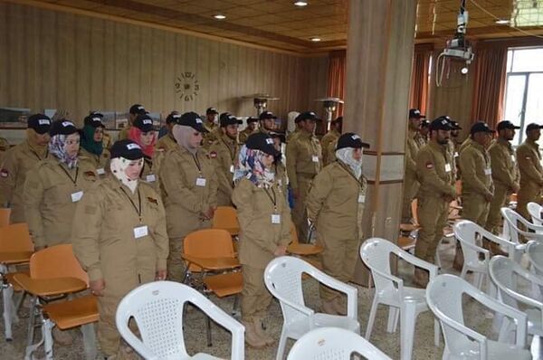 فتيات عراقيات يشاركن الرجال في إزالة خطر داعش فتيات عراقيات يشاركن الرجال في إزالة خطر داعش - سبوتنيك عربي
