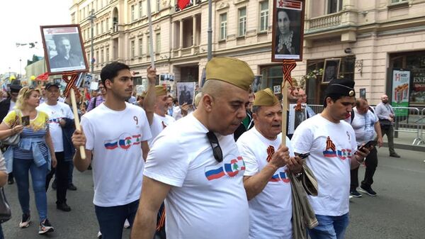 مشاركة لبنانية في مسيرة الفوج الخالد في موسكو - سبوتنيك عربي