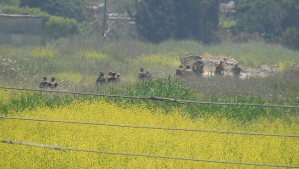وحدات من الجيش السوري تبسط سيطرتها على بلدة الحويز بريف حماة - سبوتنيك عربي