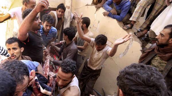 غارات التحالف العربي على اليمن، صنعاء، يوم 16 أيار/مايو - سبوتنيك عربي