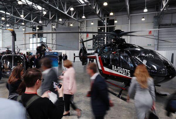 المعرض الدولي الثاني عشر لصناعة المروحيات HeliRussia - 2019 في معرض كروكوس إكسبو في موسكو - سبوتنيك عربي