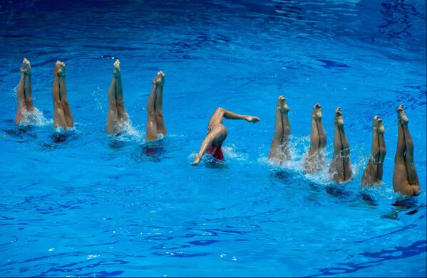 فريق السباحة الإيقاعية الإسرائيلي في عرض فني حر بالاشتراك في إطار كأس أوروبا في سان بطرسبرغ - سبوتنيك عربي