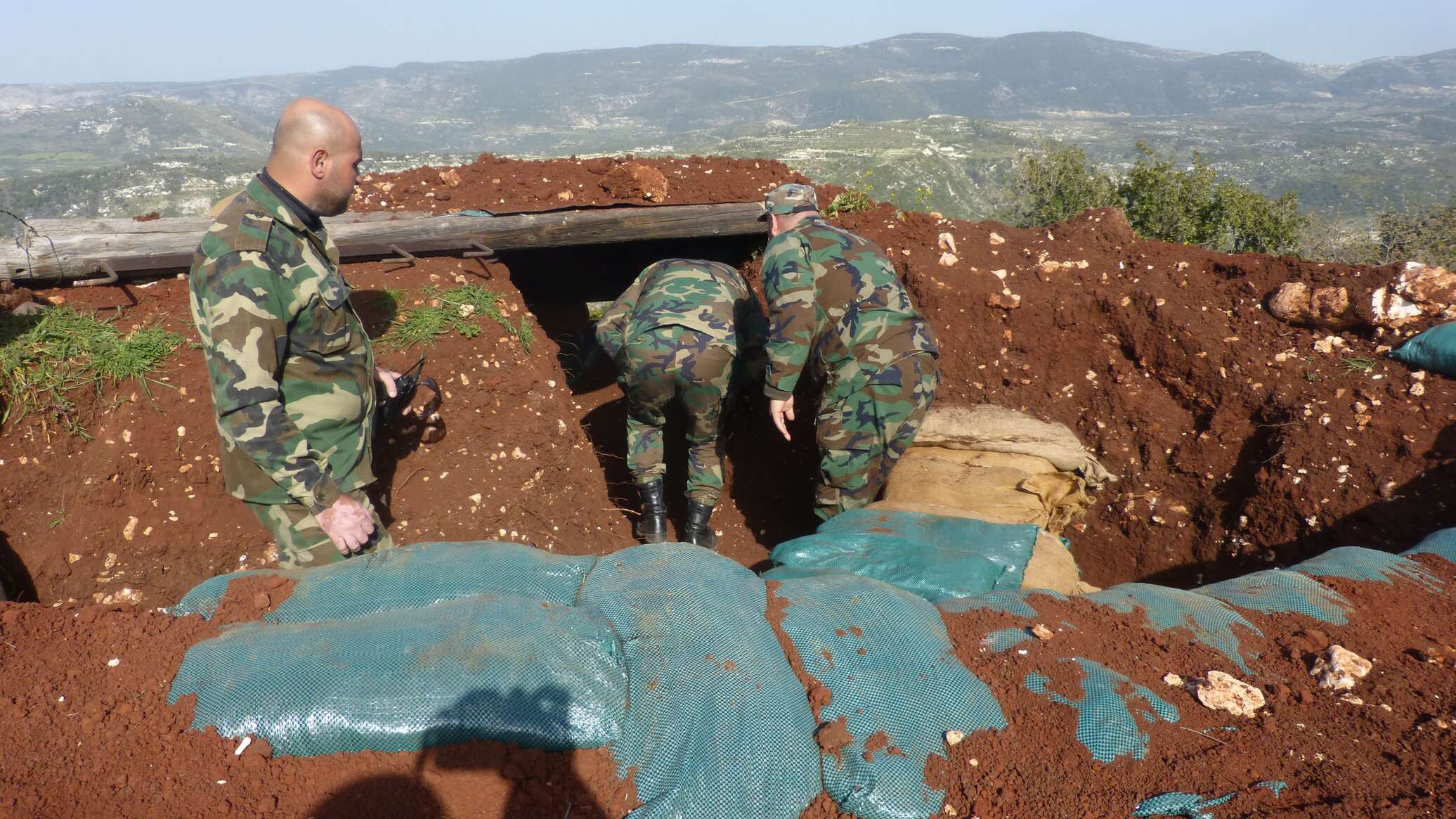 ردا على خروقاتها.. الجيش السوري يدمر مقرات استراتيجية لـ"جبهة النصرة" في ريف إدلب