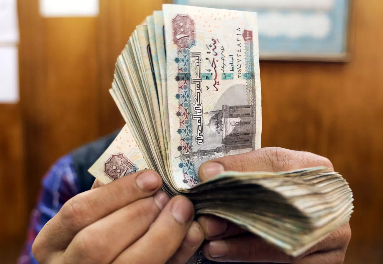 مصر تخطط لتوفير مصادر جديدة ومستمرة للدولار لتجنب تعويم الجنيه