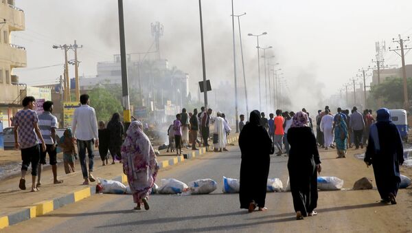 فض اعتصام القيادة العامة في السودان - سبوتنيك عربي