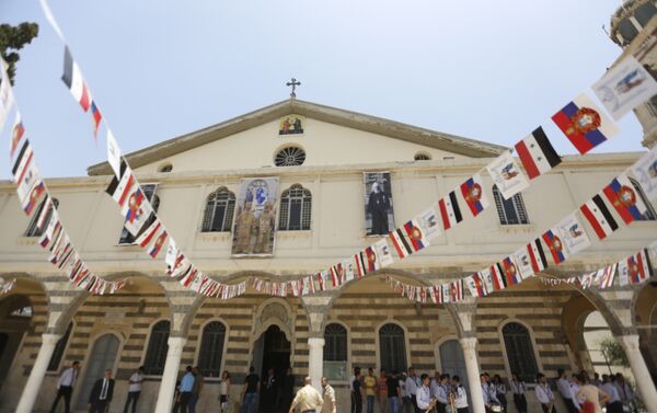 البطريرك إيريناوس بطريرك صربيا يزور الكنيسة المريمية في دمشق - سبوتنيك عربي