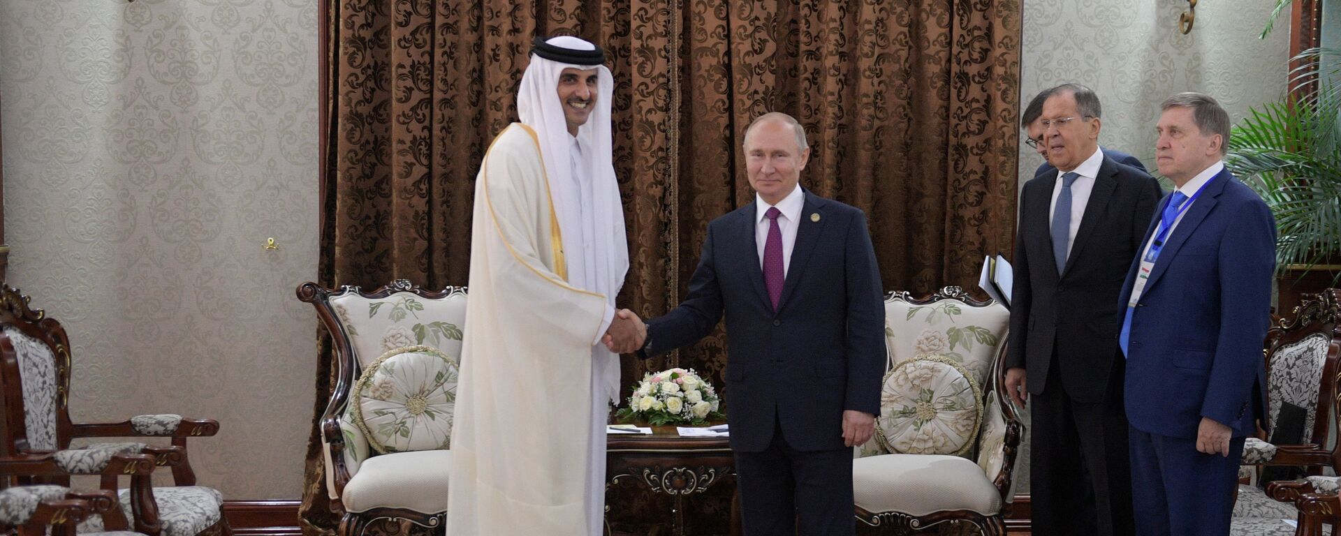 الرئيس الروسي فلاديمير بوتين وأمير قطر الشيخ تميم بن حمد آل الثاني في طاجستان - سبوتنيك عربي, 1920, 05.09.2021