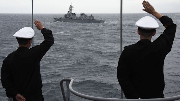 المناورات البحرية العسكرية اليابانية الروسية ساريكس-2019 في مضيق بطرس الأكبر - سبوتنيك عربي