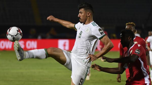 بغداد بونجاح لاعب المنتخب الجزائري - سبوتنيك عربي