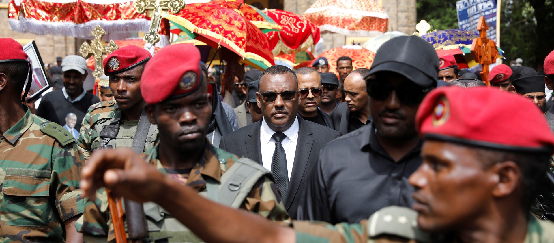 نائب رئيس الوزراء الإثيوبي ميكونين يحضر جنازة رئيس أمهرة ميكونين ومسؤولين آخرين في بحر دار - سبوتنيك عربي, 1920, 19.06.2021
