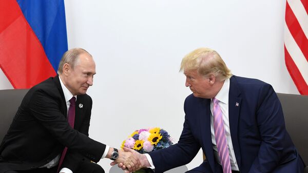 قمة مجموعة العشرين - لقاء الرئيس الروسي فلاديمير بوتين والأمريكي دونالد ترامب في مدينة أوساكا اليابانية، اليابان 28 يونيو/ حزيران 2019 - سبوتنيك عربي