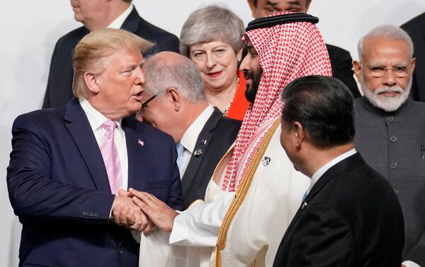 قمة مجموعة العشرين 2019 في مدينة أوساكا، اليابان 28 يونيو/ حزيران 2019 - الرئيس الأمريكي دونالد ترامبو محمد بن سلمان - سبوتنيك عربي