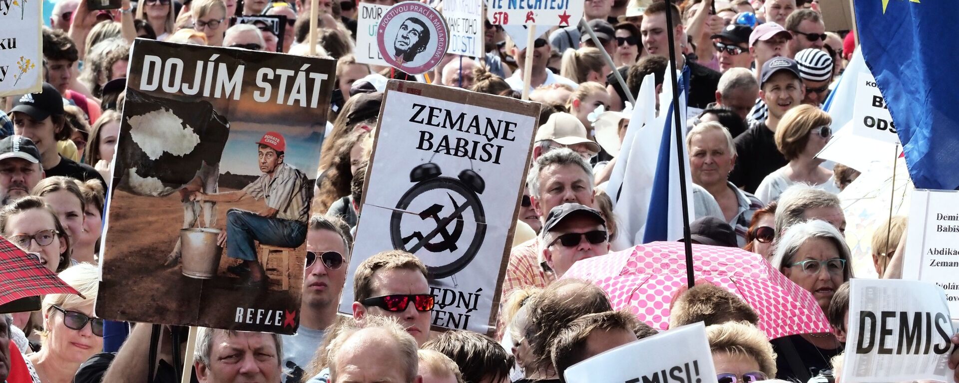 المشاركون في تظاهرة احتجاجية في براغ ضد رئيس الوزراء أندريه بابيش - سبوتنيك عربي, 1920, 03.09.2022