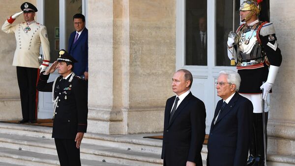 الرئيس الروسي فلاديمير بوتين ونظيره الرئيس الإيطالي، سيرجيو ماتاريلا - سبوتنيك عربي
