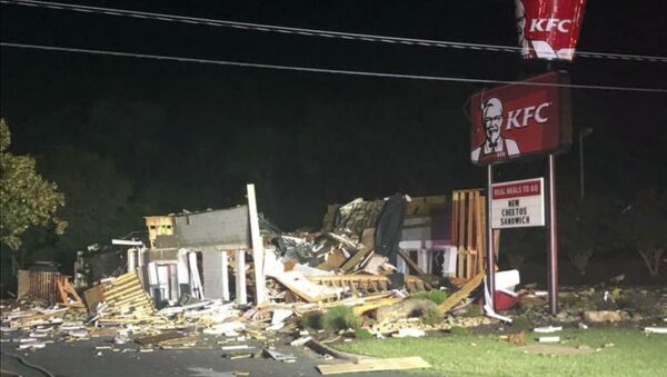 انفجار فرع مطعم كنتاكي في ولاية كارولاينا الشمالية في الولايات المتحدة، 11 يوليو/تموز 2019 - سبوتنيك عربي