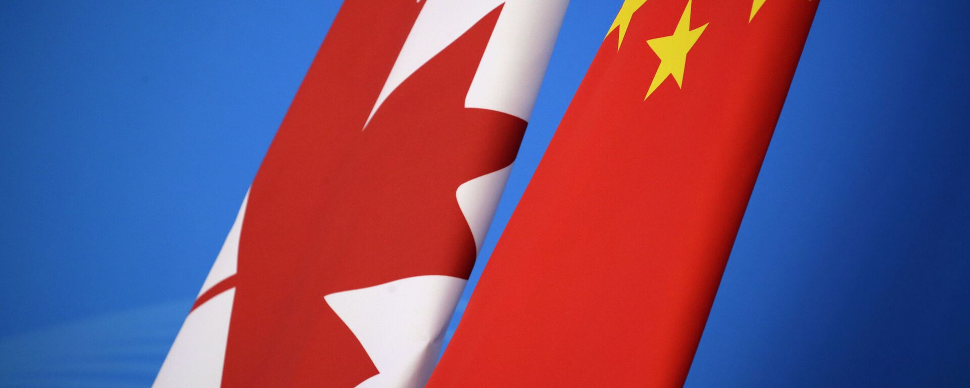 علم كندا و الصين  - سبوتنيك عربي, 1920, 31.01.2021