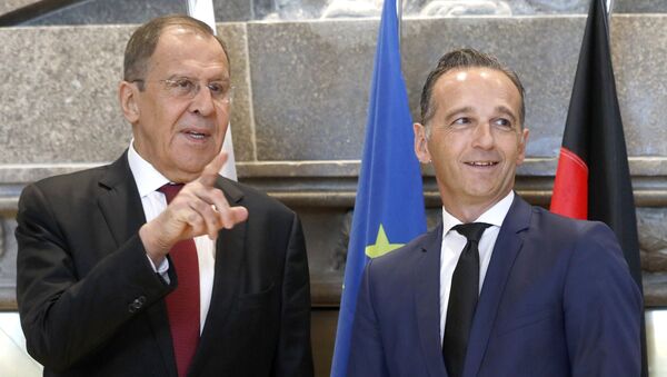 وزير الخارجية الروسي سيرغي لافروف مع نظيره الألماني هايكو ماس  - سبوتنيك عربي