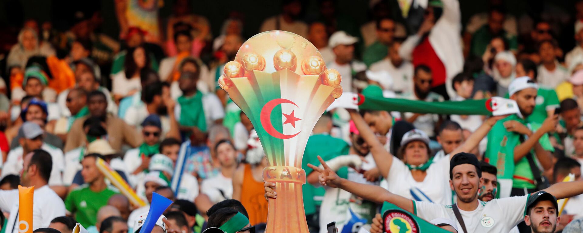 جماهير منتخب الجزائر في نهائي أمم أفريقيا - سبوتنيك عربي, 1920, 12.04.2022