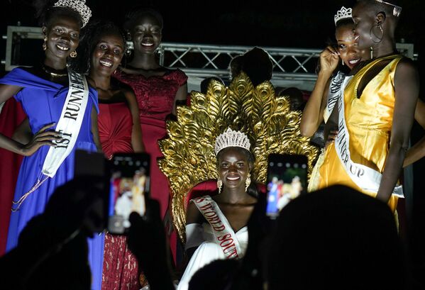 ماريا ناياينا، 22 عاما، الفائزة بلقب ملكة جمال جنوب السودان في جوبا - سبوتنيك عربي