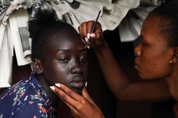 أريك ماكار، 18 عاما، إحدى المتسابقات في مسابقة ملكة جمال جنوب السودان في جوبا - سبوتنيك عربي