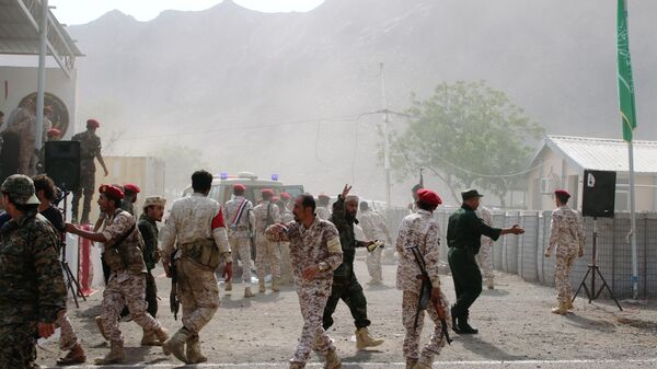 الهجوم على معسكر الجلاء في عدن - اليمن - الجيش اليمني - سبوتنيك عربي
