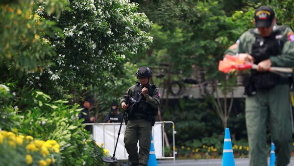 ضباط تايلنديين في موقع انفجار صغير بالعاصمة بانكوك - سبوتنيك عربي